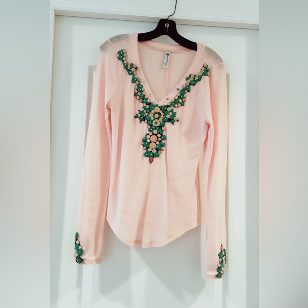 American Rag Junior size L Embroidered Top - Picture 1 of 7